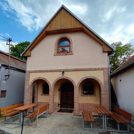 Vinarstvi Ehrlich Apartment Milotice Exterior photo